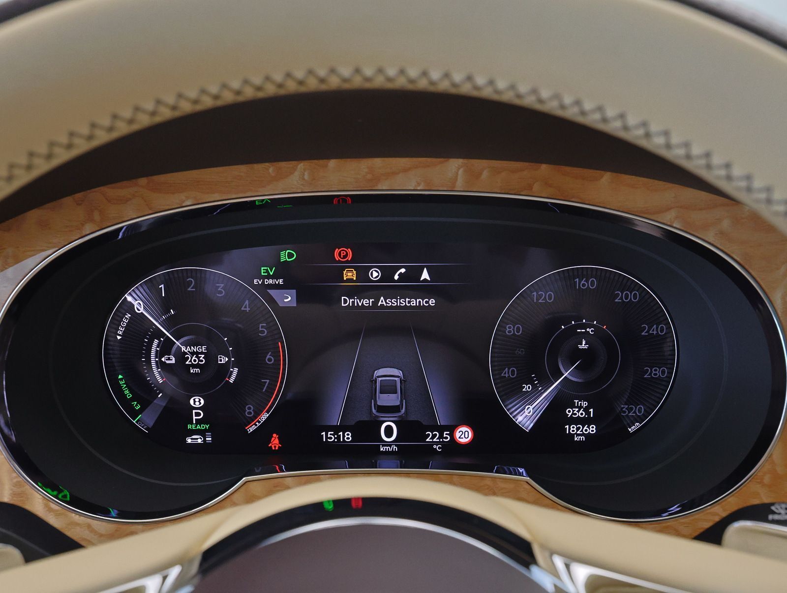 Bentley Bentayga 2023, photo 6/23