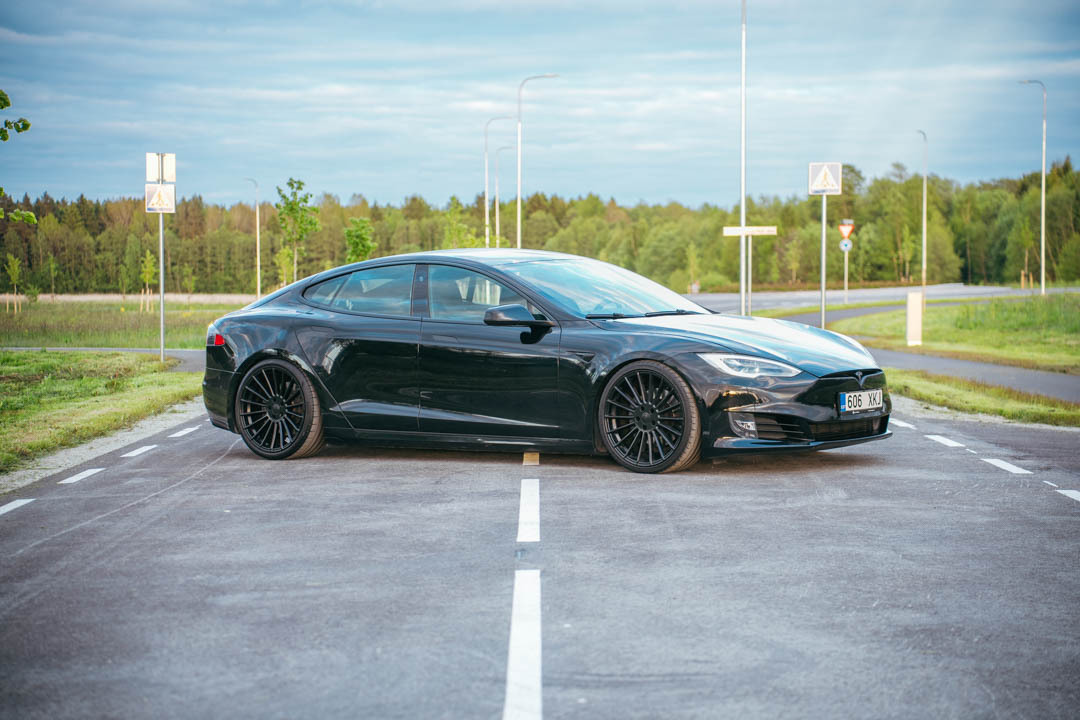Tesla Model S 75D 2018, kuva 7/10