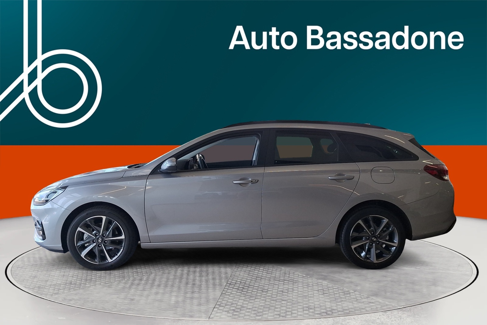 Hyundai i30 2026, photo 2/21