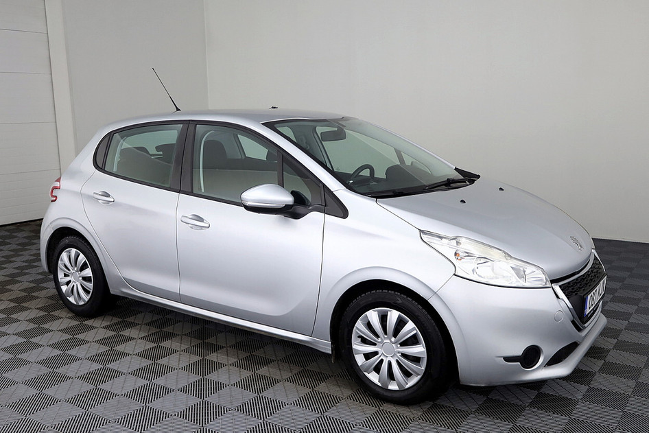 Peugeot 208, 2014, 1.6, 68 kW, дизель, автомат, передний привод