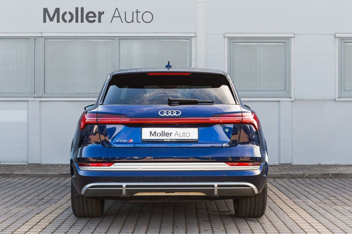 Audi e-tron 2023, photo 4/37