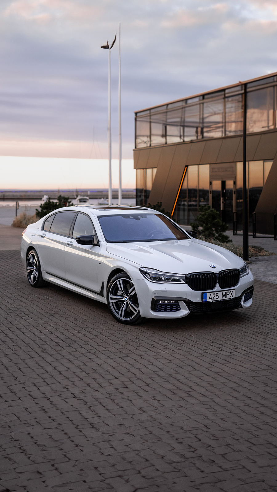 BMW 750