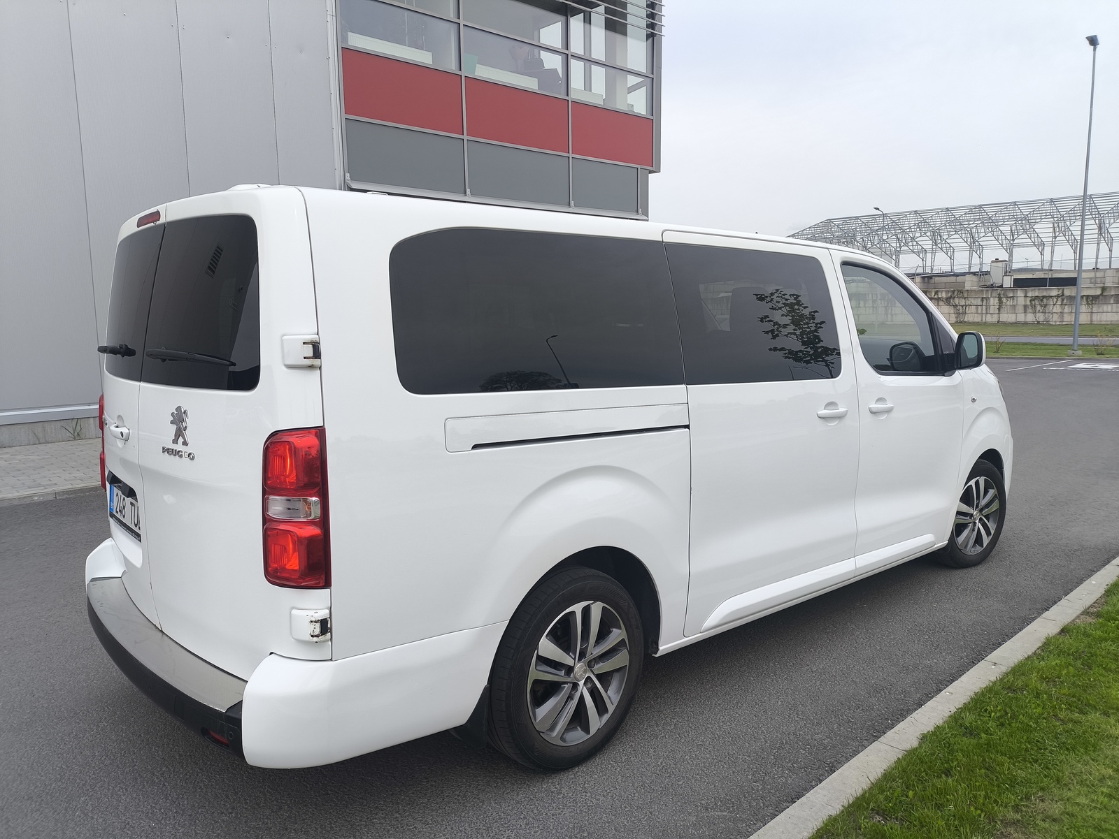 Peugeot Traveller 2017, photo 7/10