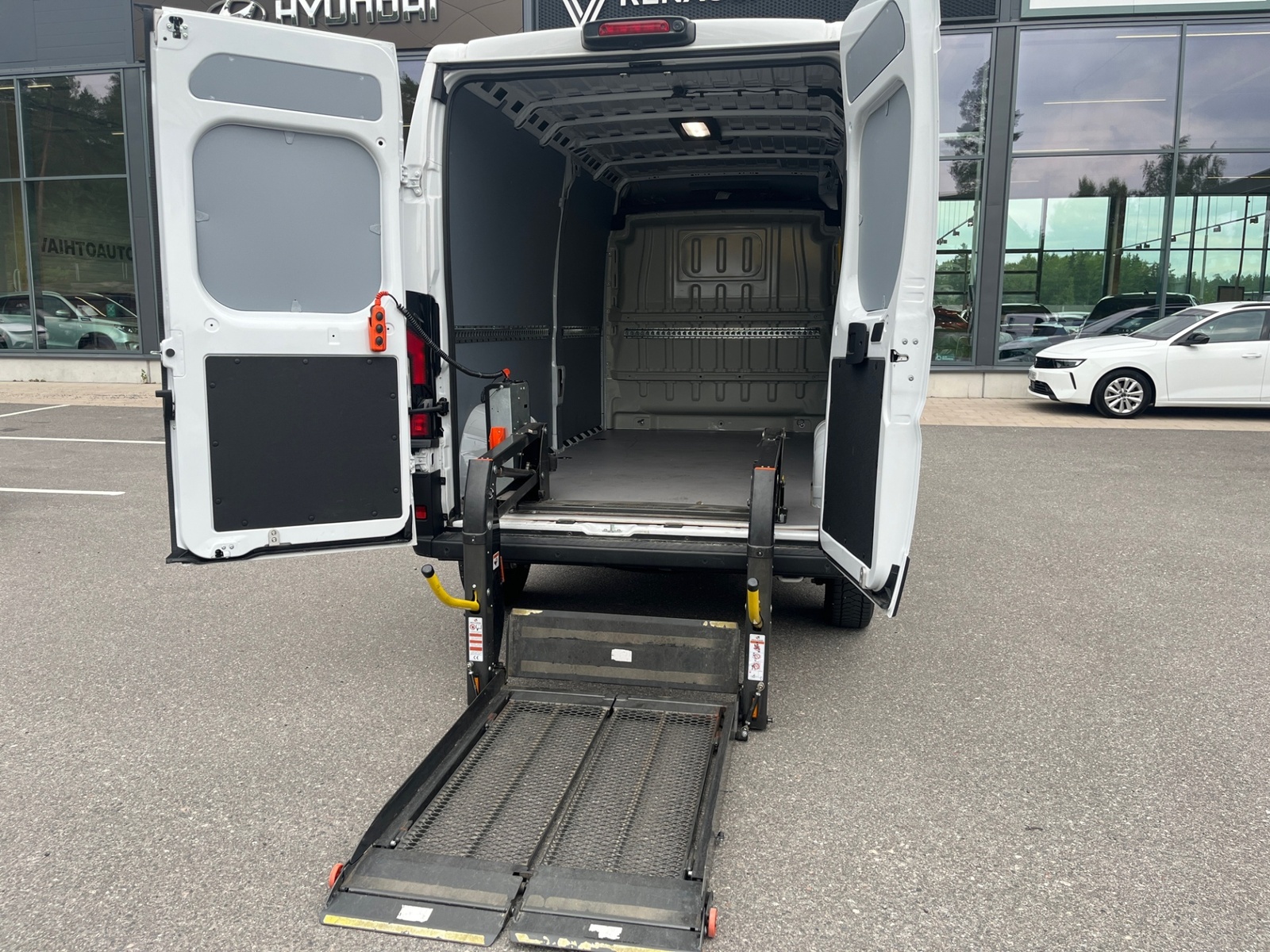 Toyota Proace Max 205kW 2025, kuva 3/7