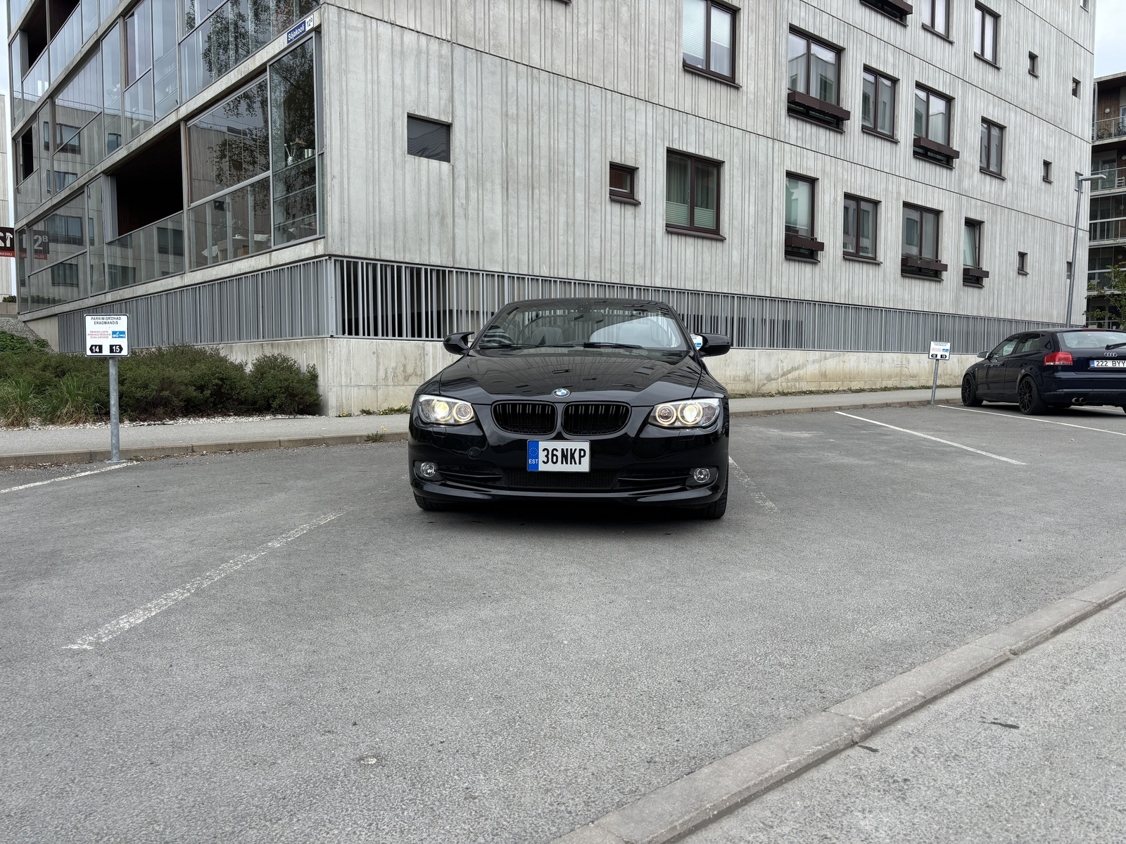 BMW 325 2011, photo 2/18