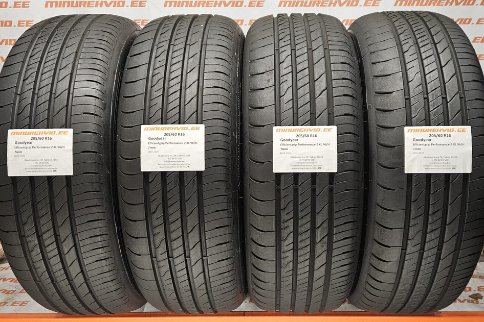 Подержанный летняя шина 205/60R16 GoodYear EfficientGrip Performance 2 XL 96/H 2325.