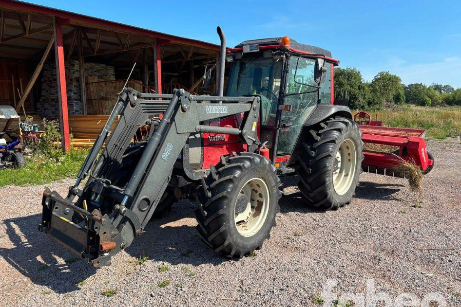 Valtra 900-4, 66 kW, diesel