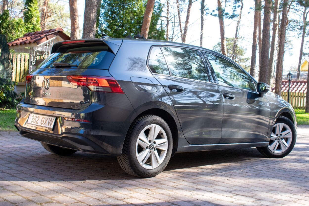 Volkswagen Golf 2022, photo 2/19