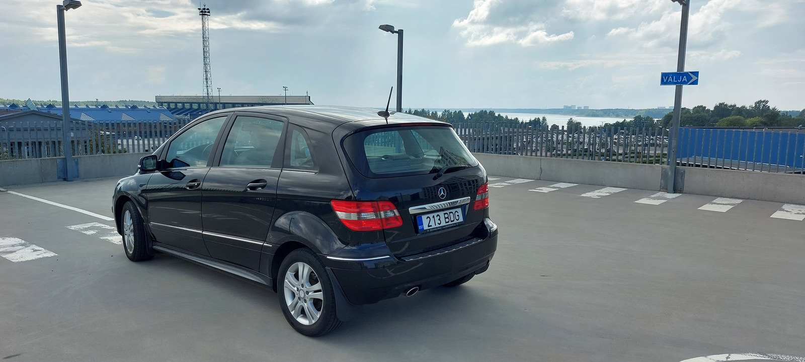 Mercedes-Benz B 180 2011, photo 7/10