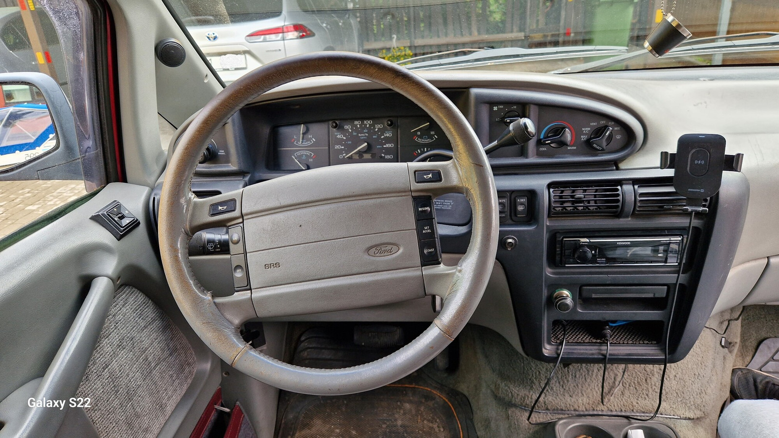 Ford Aerostar 1993, kuva 5/9