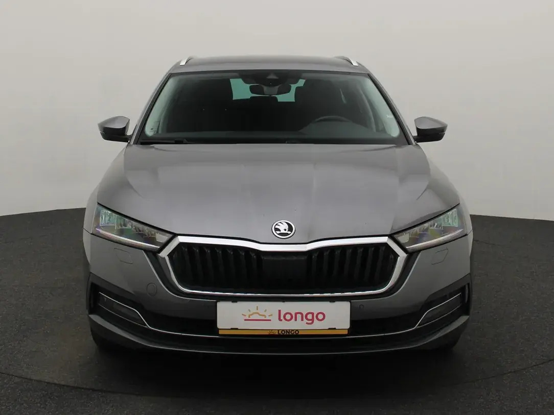 Škoda Octavia 2022, photo 3/10