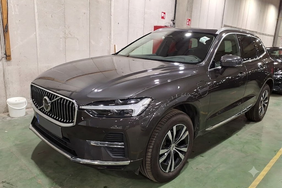 Volvo XC60, 2.0, 293 kW, подключаемый гибрид (бензин/электричество), автомат, полный привод