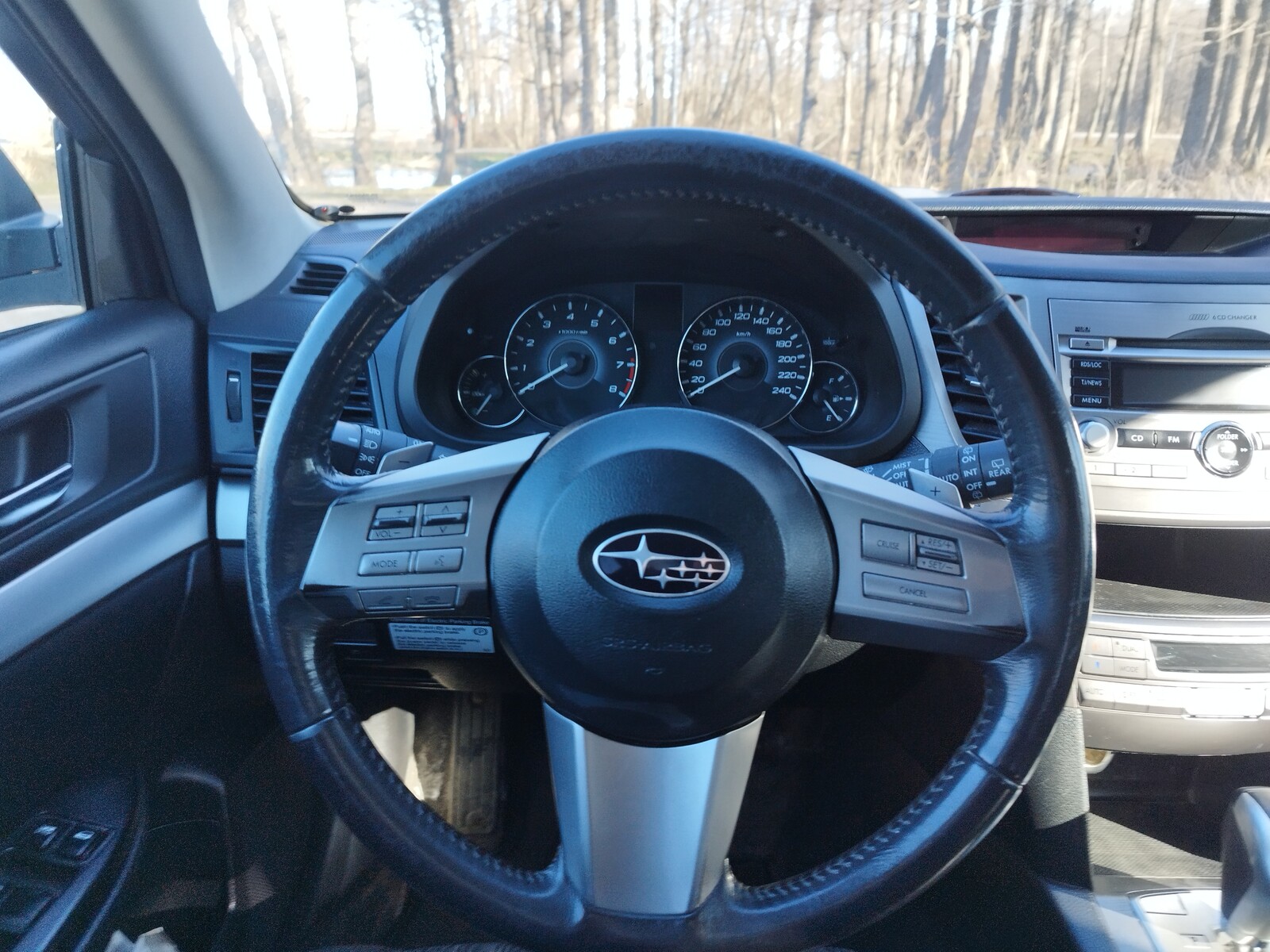 Subaru Legacy 2010, photo 7/10