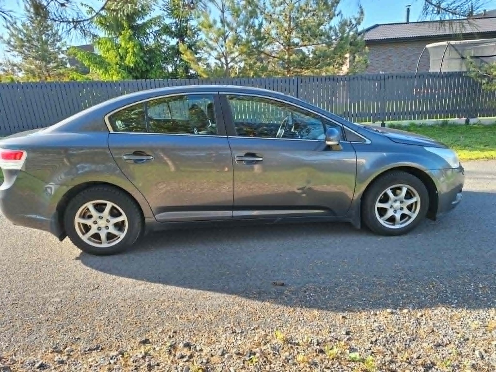 Toyota Avensis 2010, photo 4/12
