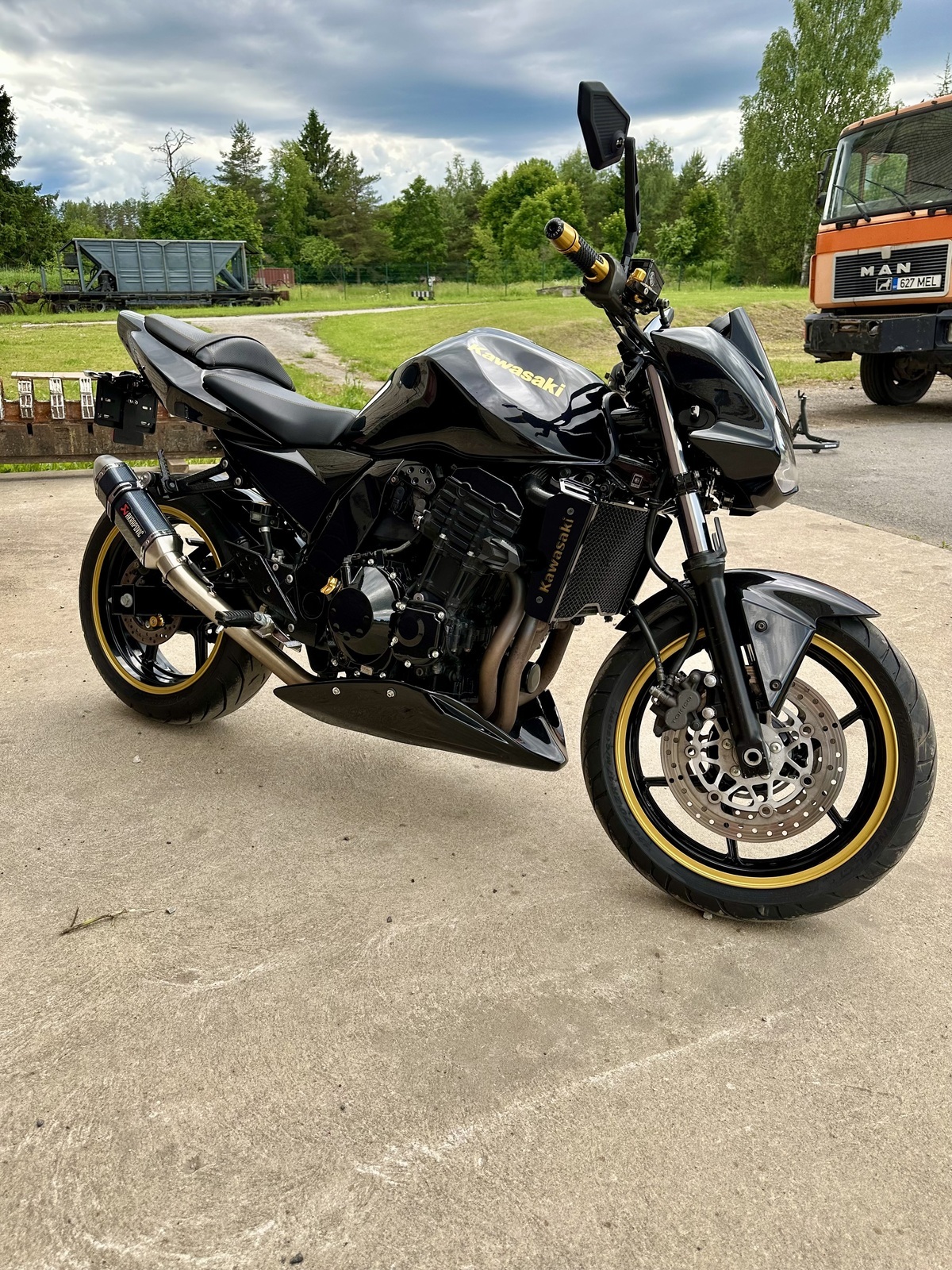 Kawasaki Z 750 2004, kuva 6/11