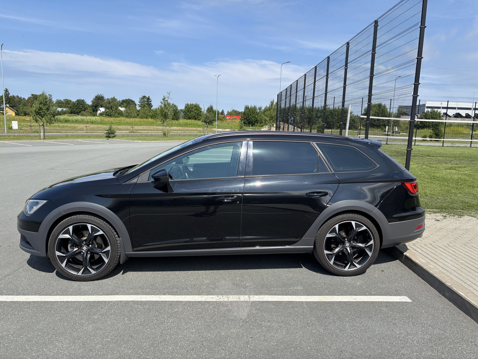 SEAT Leon 2018, kuva 5/10