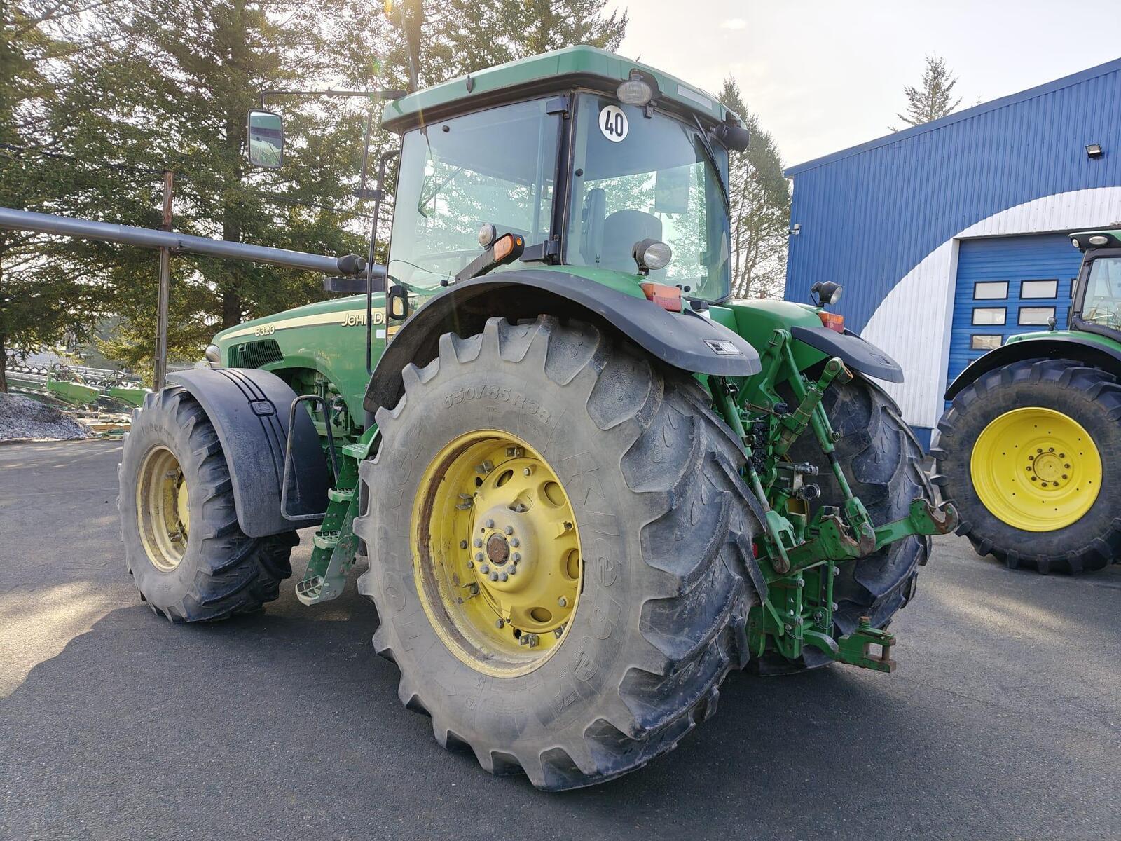 John Deere 8320, photo 5/18