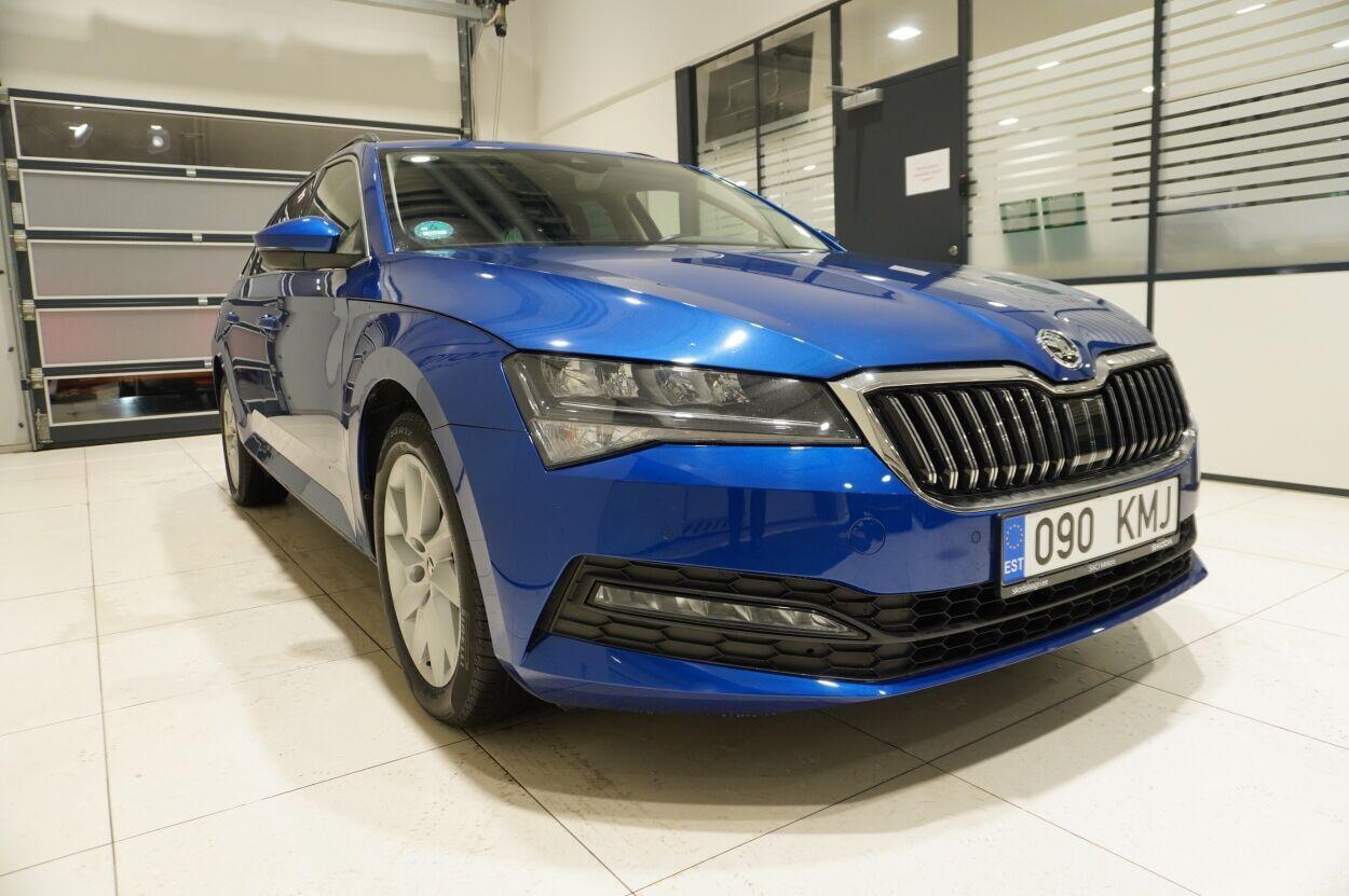 Škoda Superb 2021, photo 4/10
