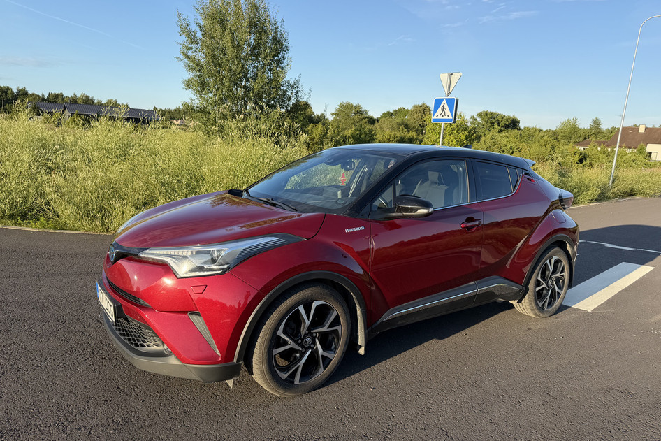 Toyota C-HR, 2019, 1.8, 72 kW, hübriid (bensiin/elekter), automaat, esivedu