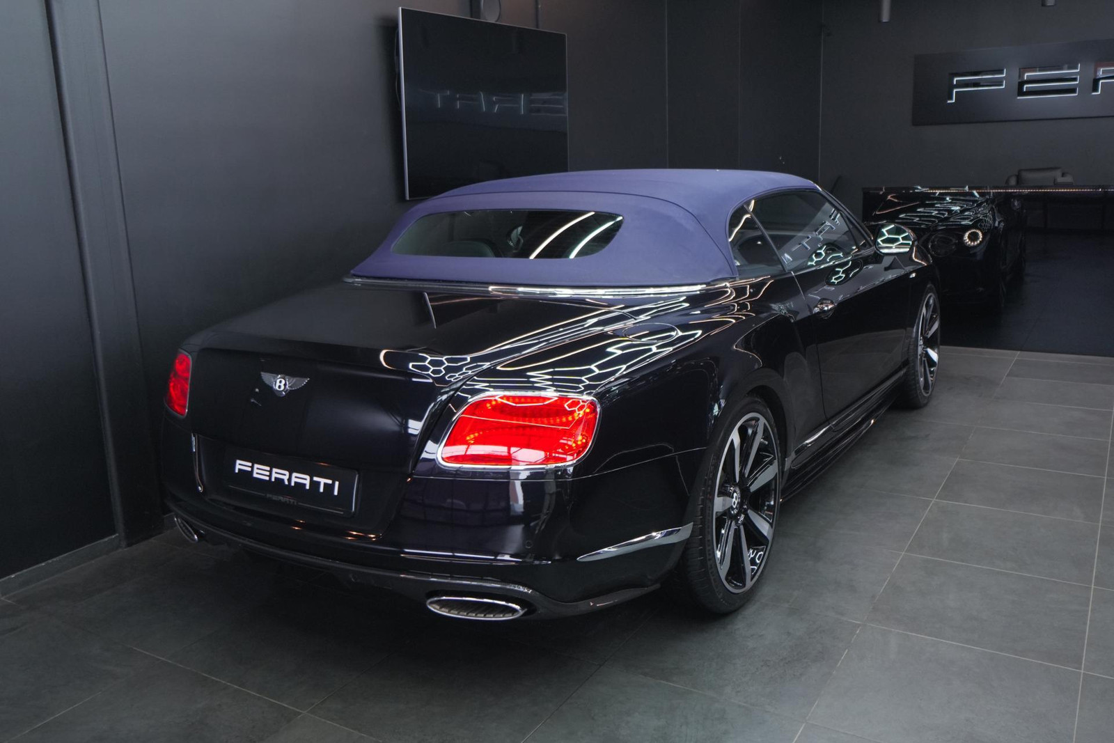 Bentley Continental GTC 2013, photo 5/19