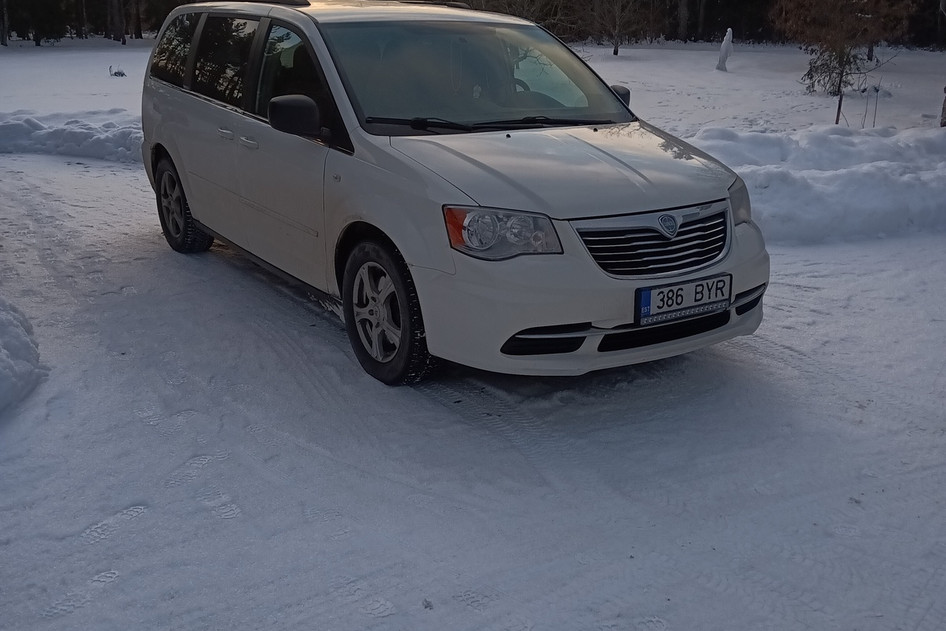 Lancia Voyager, 2012, 3.6, 208 kW, bensiin+lpg, automaat, esivedu
