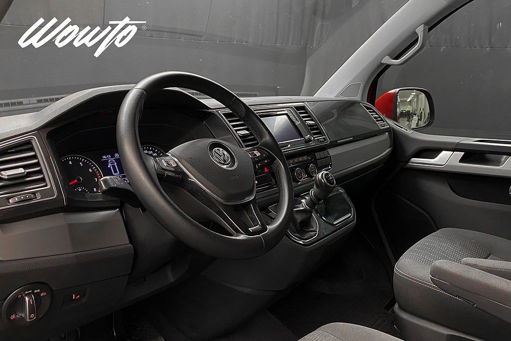 Volkswagen Multivan 2015, photo 6/31