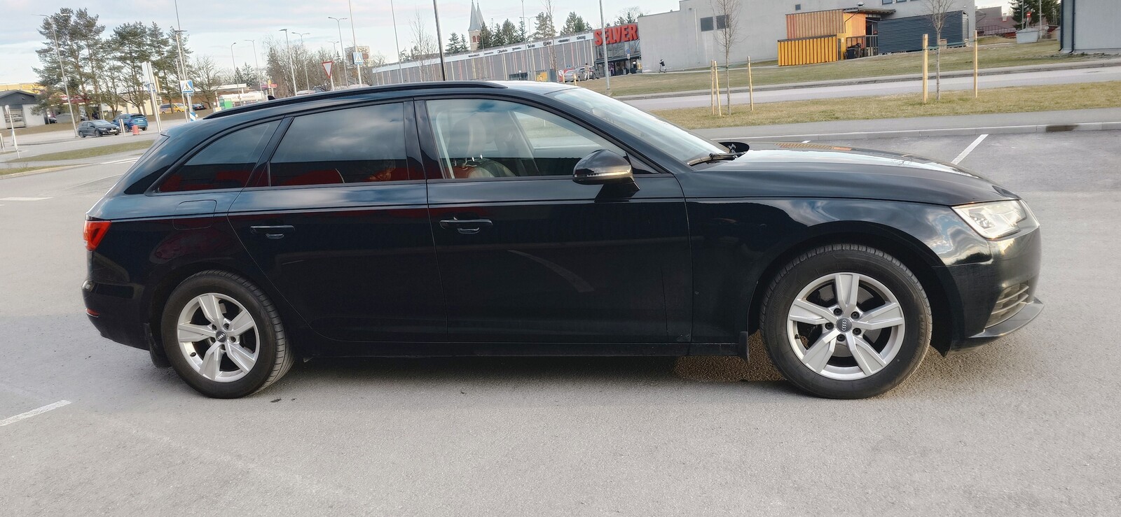 Audi A4 2018, kuva 5/11