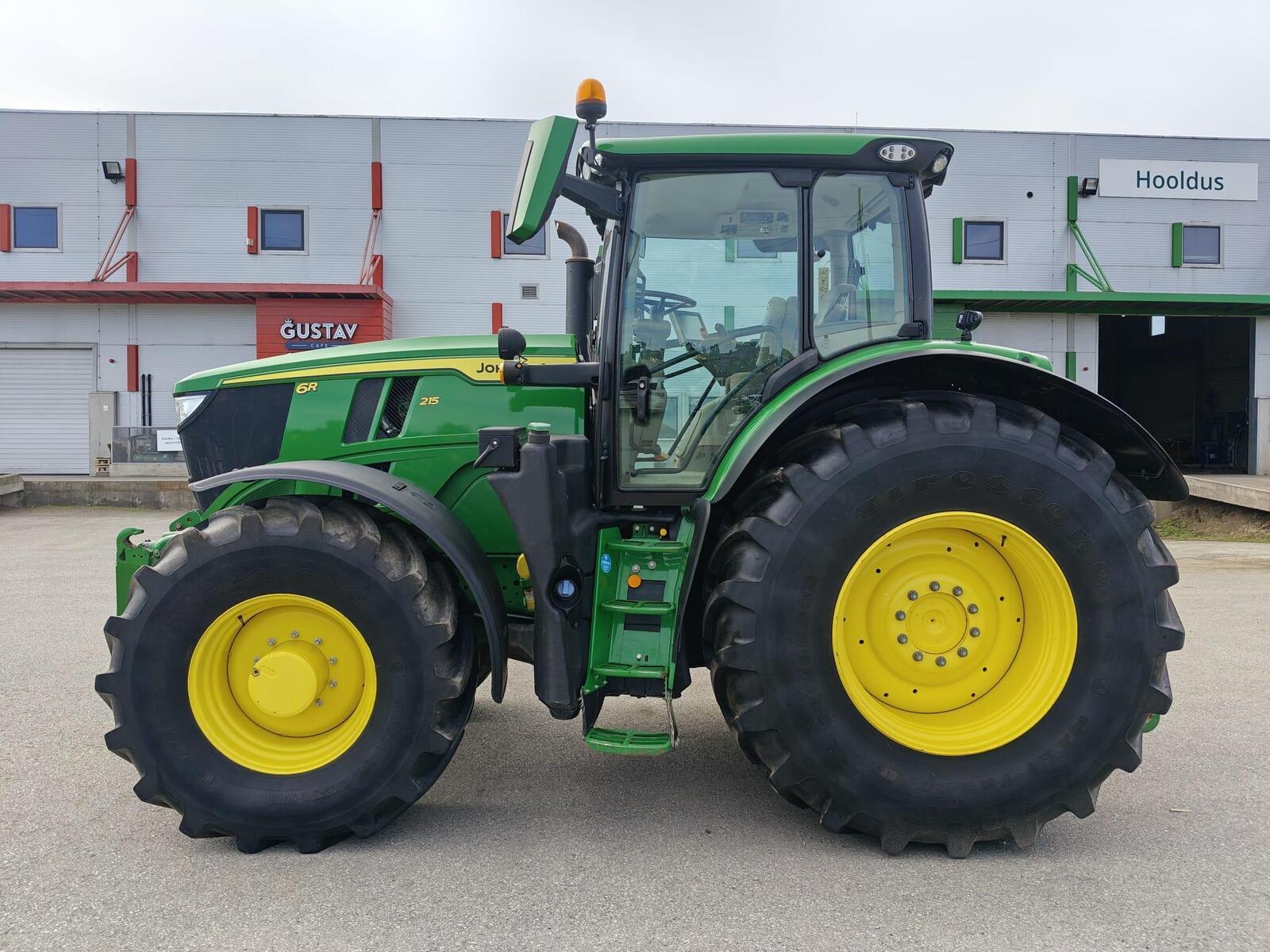 John Deere 6R 215, photo 6/17