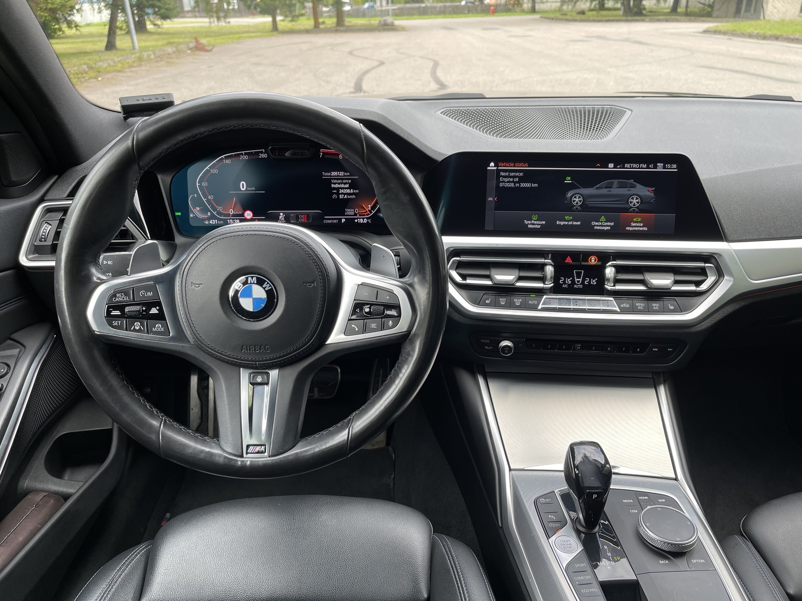 BMW 320 2019, photo 7/9