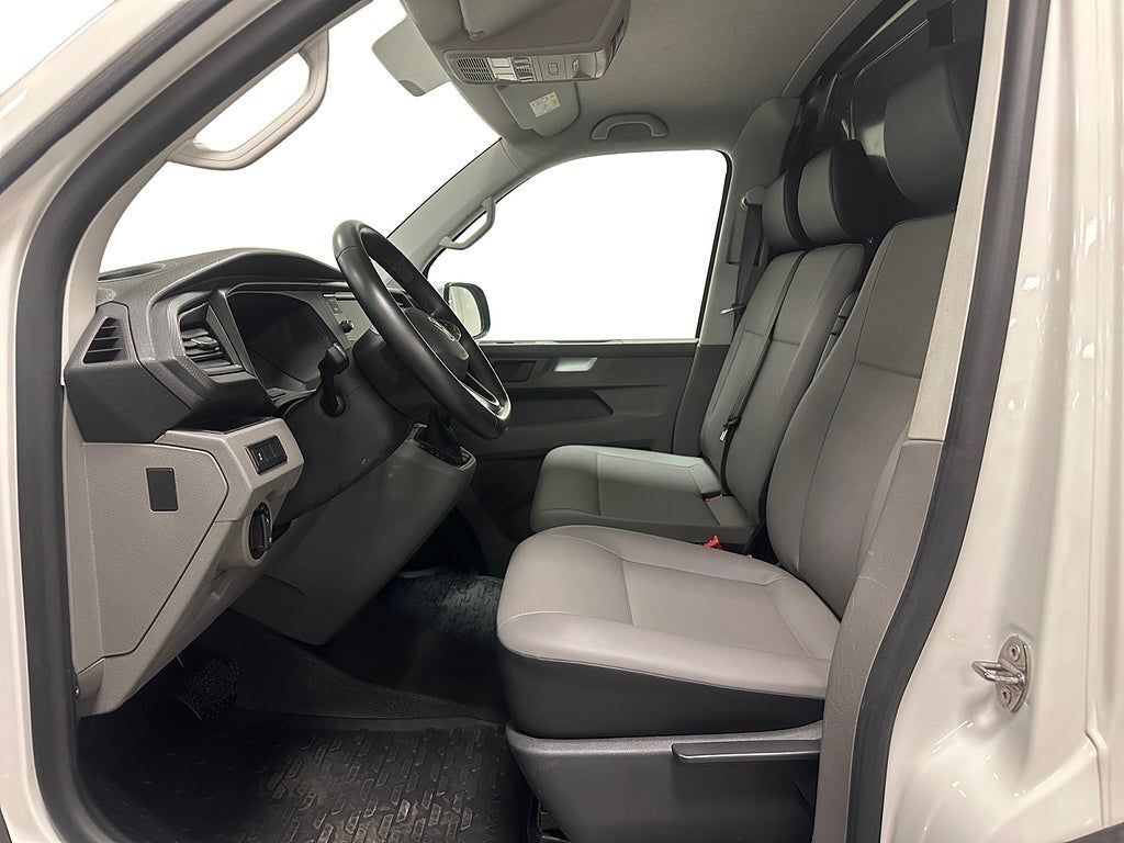 Volkswagen Transporter 2022, kuva 7/14