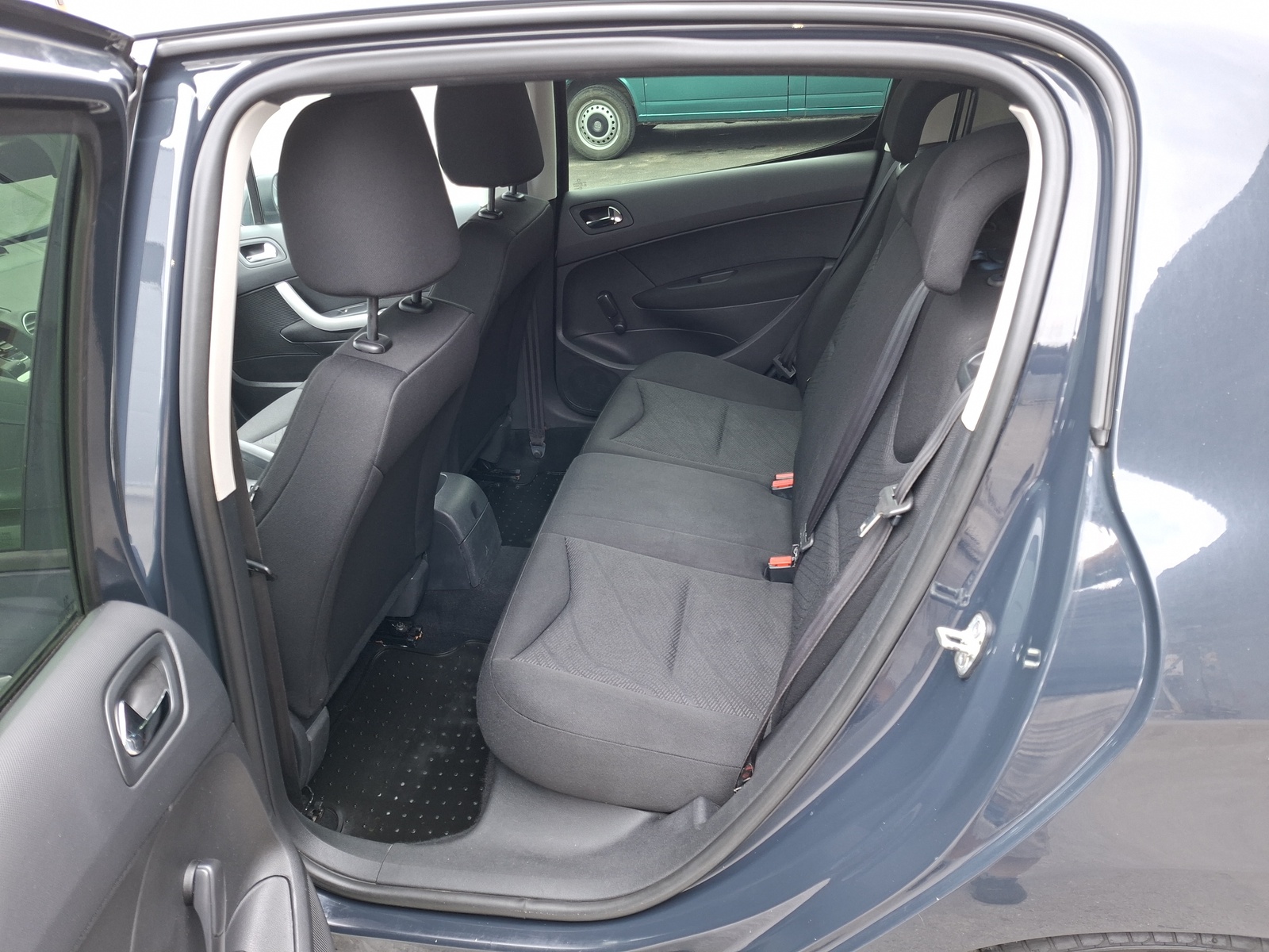 Peugeot 308 2013, photo 7/7