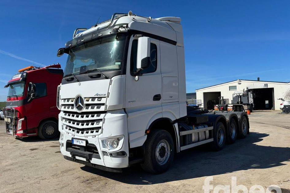 Mercedes-Benz Arocs 3263 8×4, 375 kW, diisel, automaat