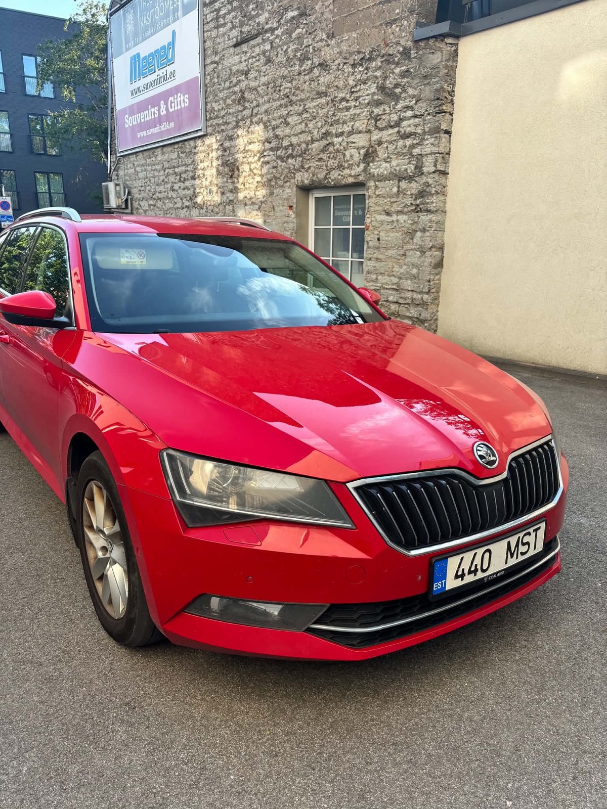 Škoda Superb 2016, photo 3/7