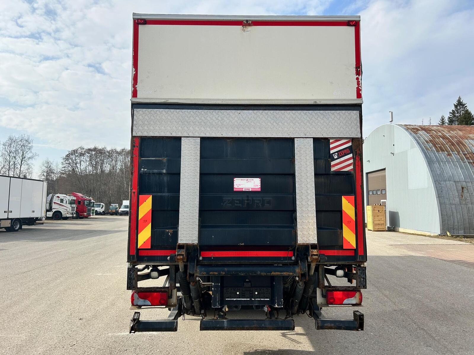 MAN TGS18.320 4X2 EURO 5 + CARRIER SUPRA 750 2012, kuva 5/24