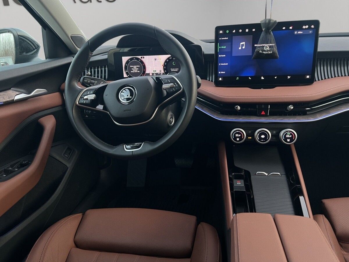 Škoda Superb 2024, photo 7/10