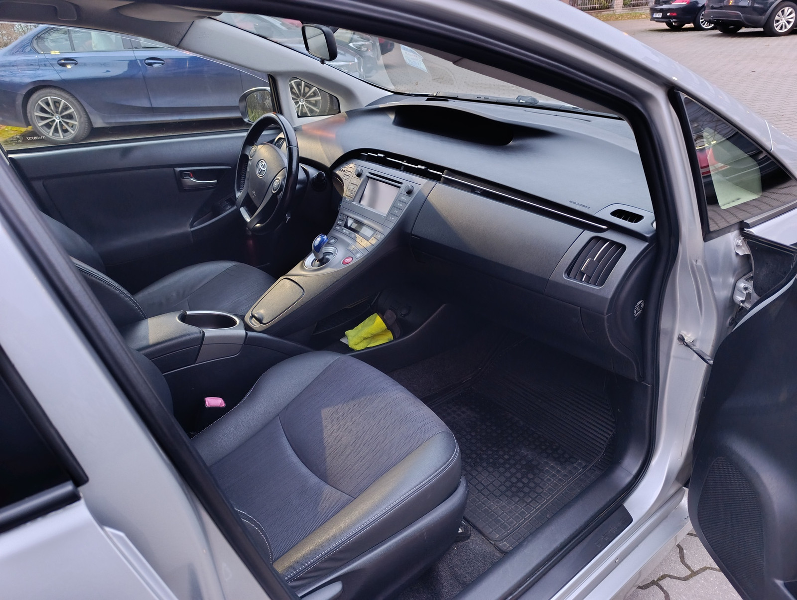 Toyota Prius 2012, kuva 3/8