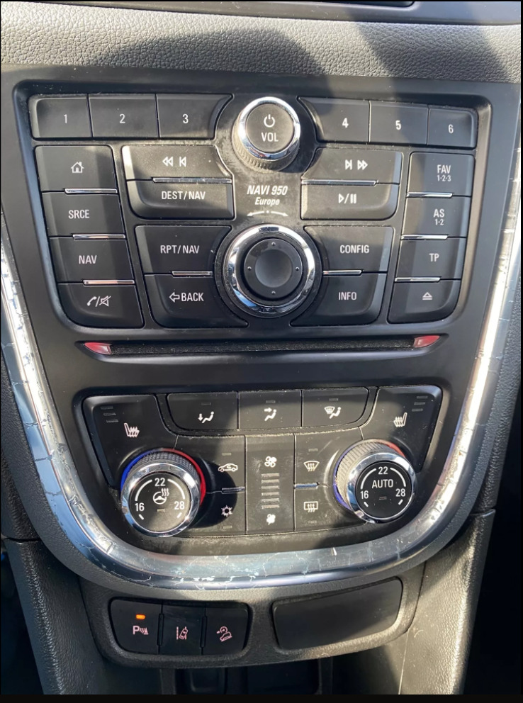 Opel Mokka 2014, photo 5/8