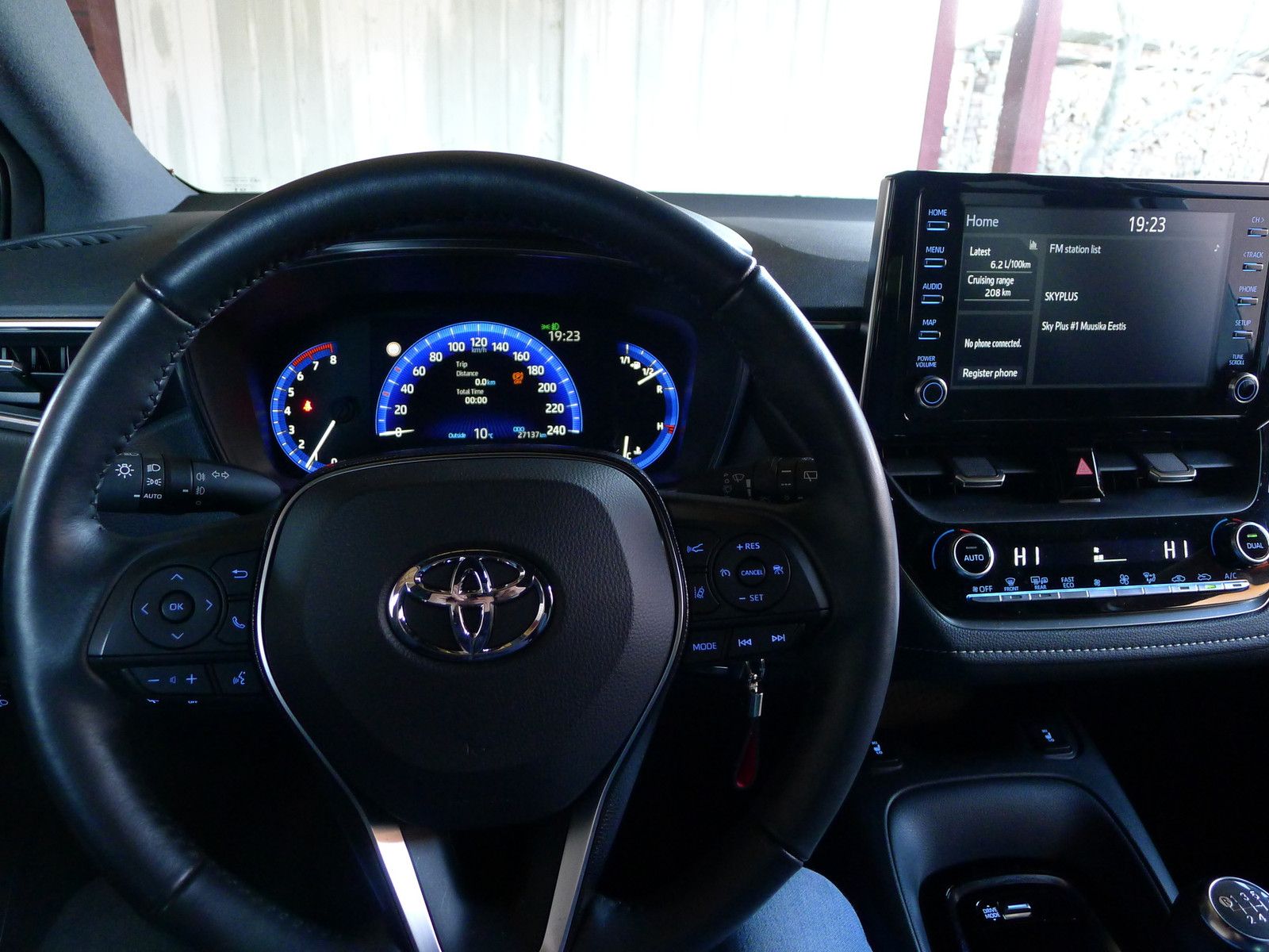 Toyota Corolla 2021, photo 2/6