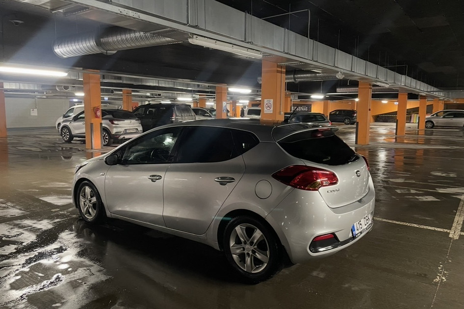Kia cee'd / Ceed, 2013, дизель, механическая, передний привод