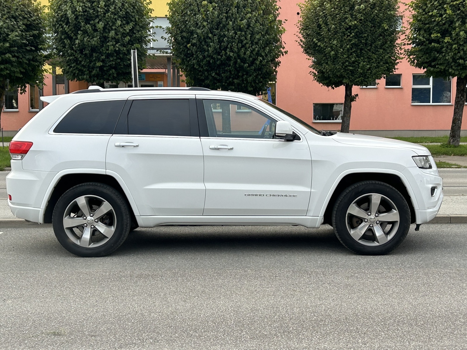 Jeep Grand Cherokee 2014, photo 2/14