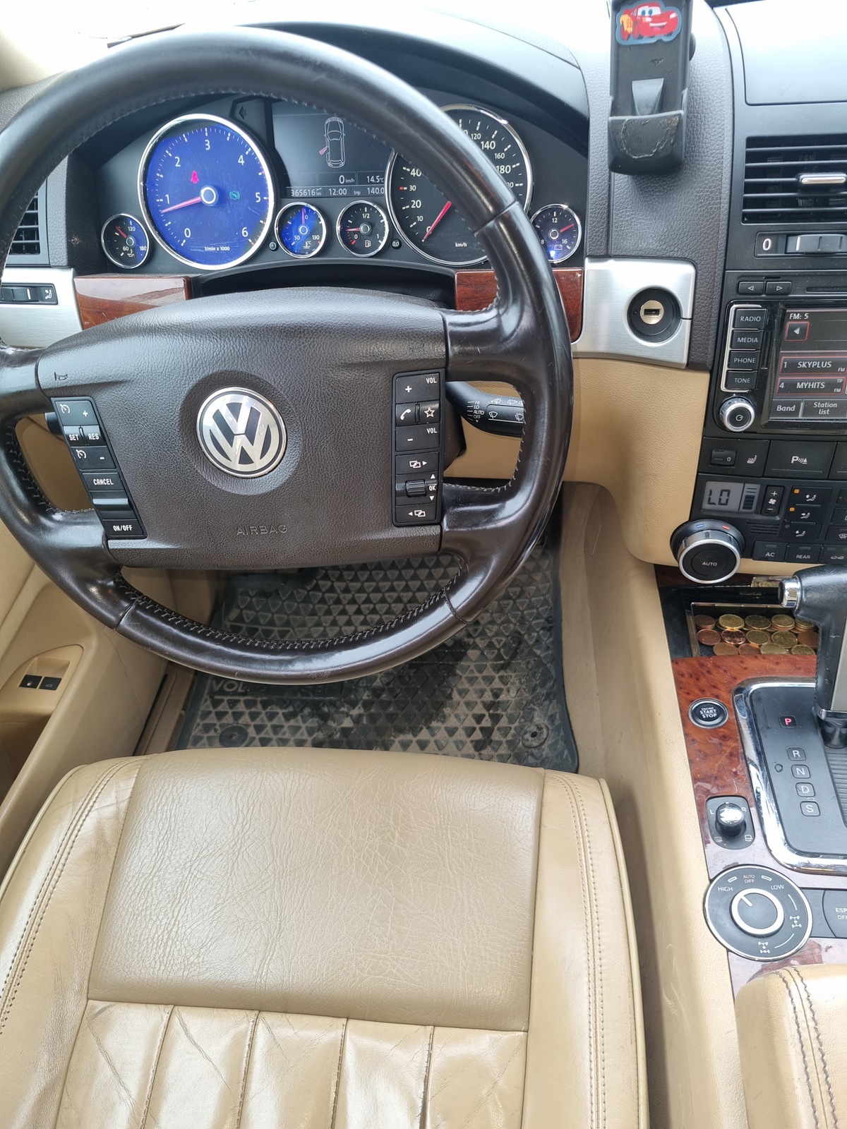 Volkswagen Touareg 2008, kuva 6/8