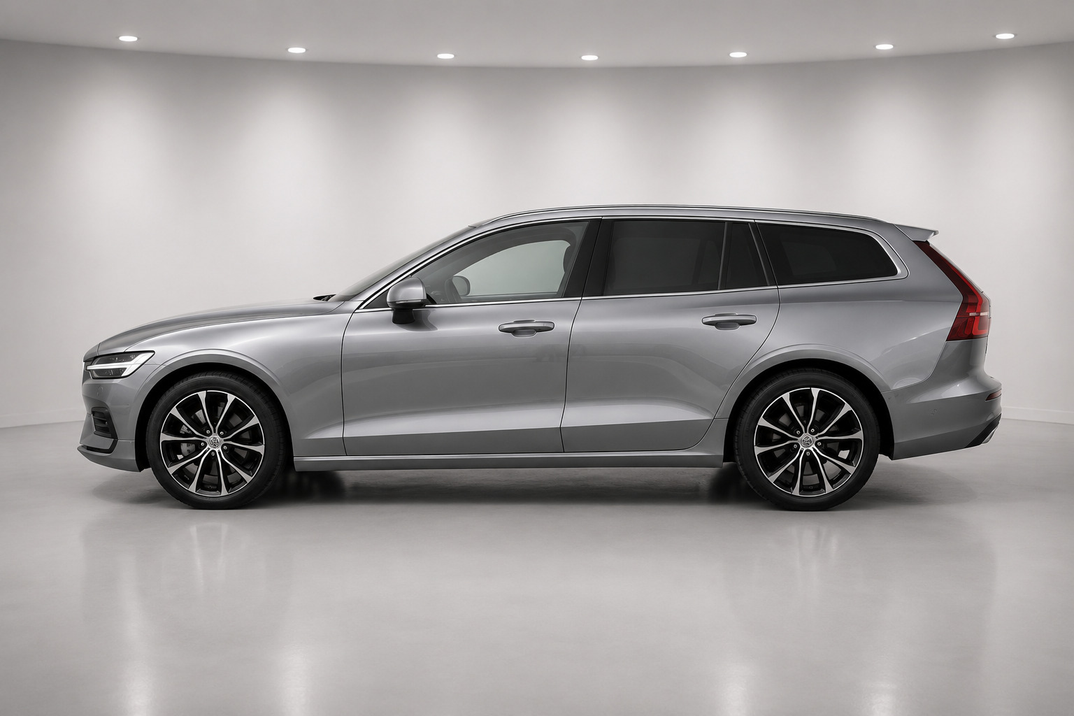 Volvo V60 2018, photo 4/10