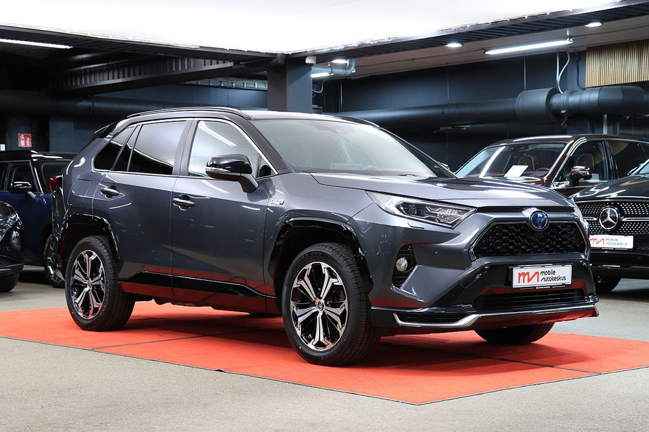 Toyota RAV4, 2021, 2.5, 136 kW, pistikhübriid (bensiin/elekter), automaat, nelikvedu