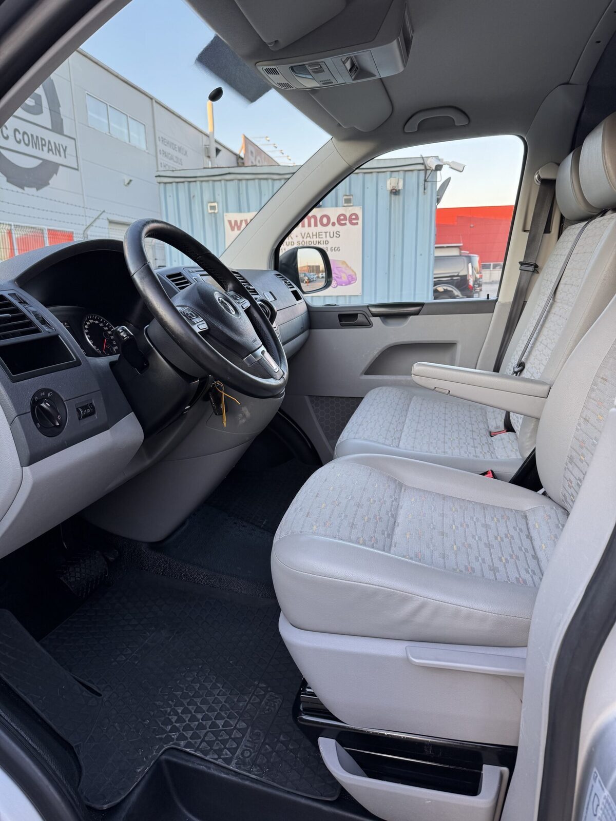 Volkswagen Transporter 2014, kuva 3/14
