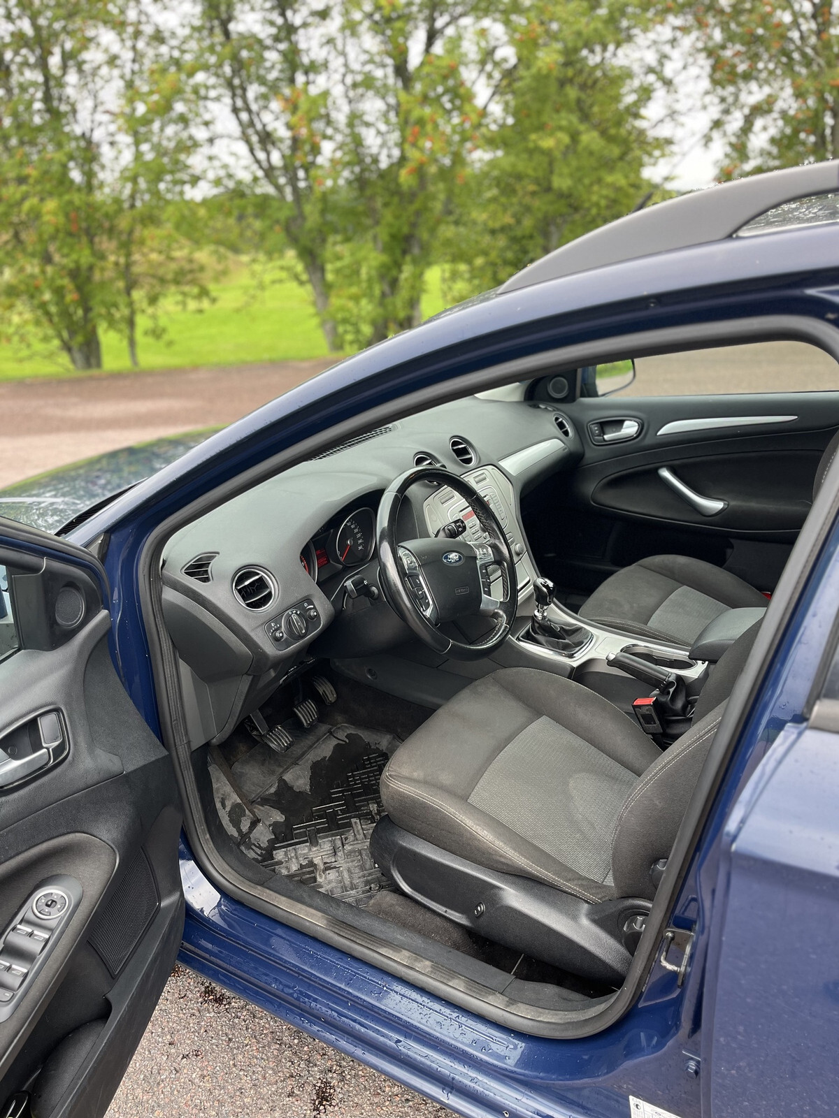Ford Mondeo 2009, photo 5/10