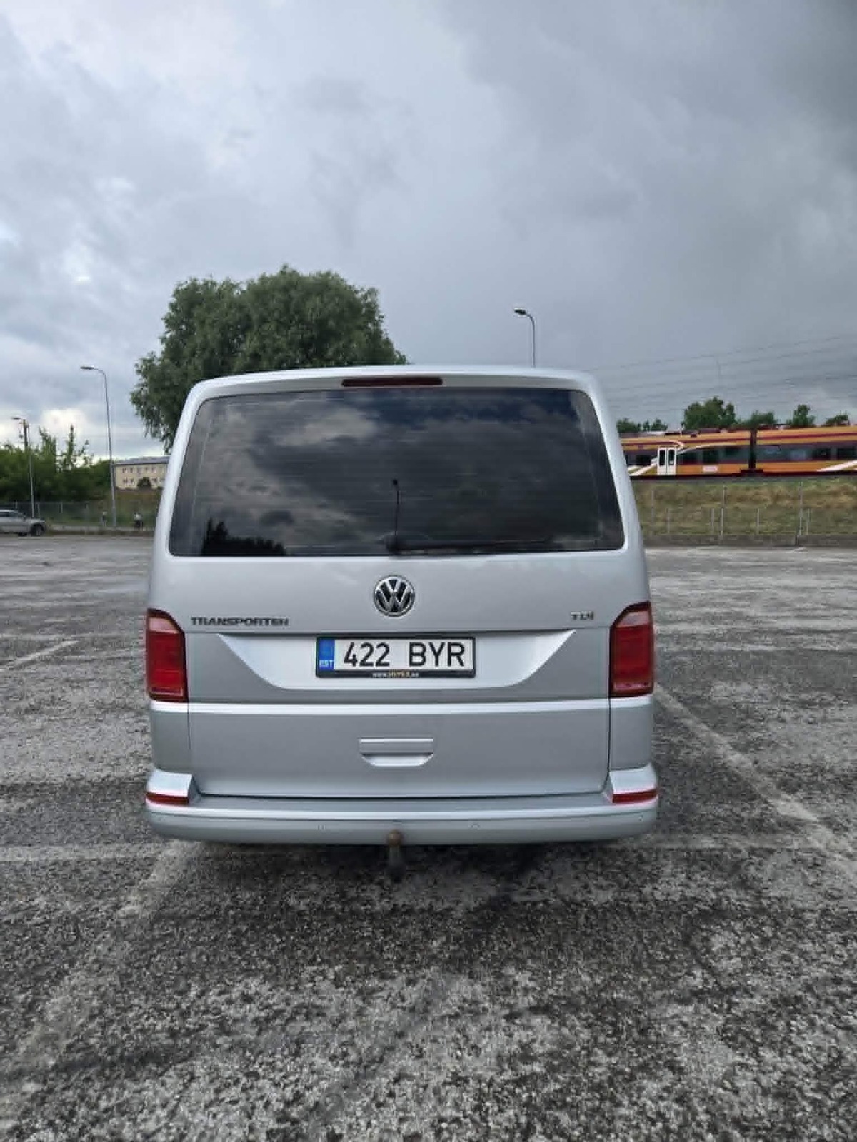 Volkswagen Transporter 2017, kuva 6/10