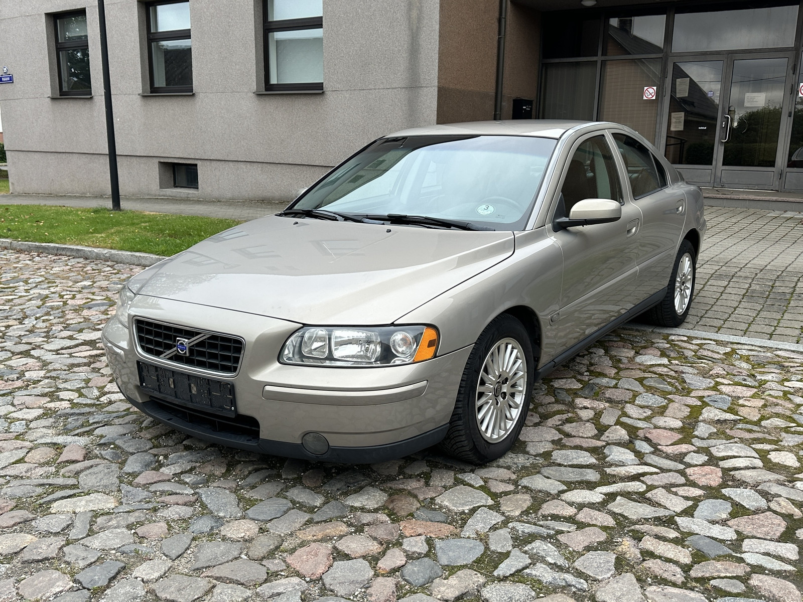Volvo S60