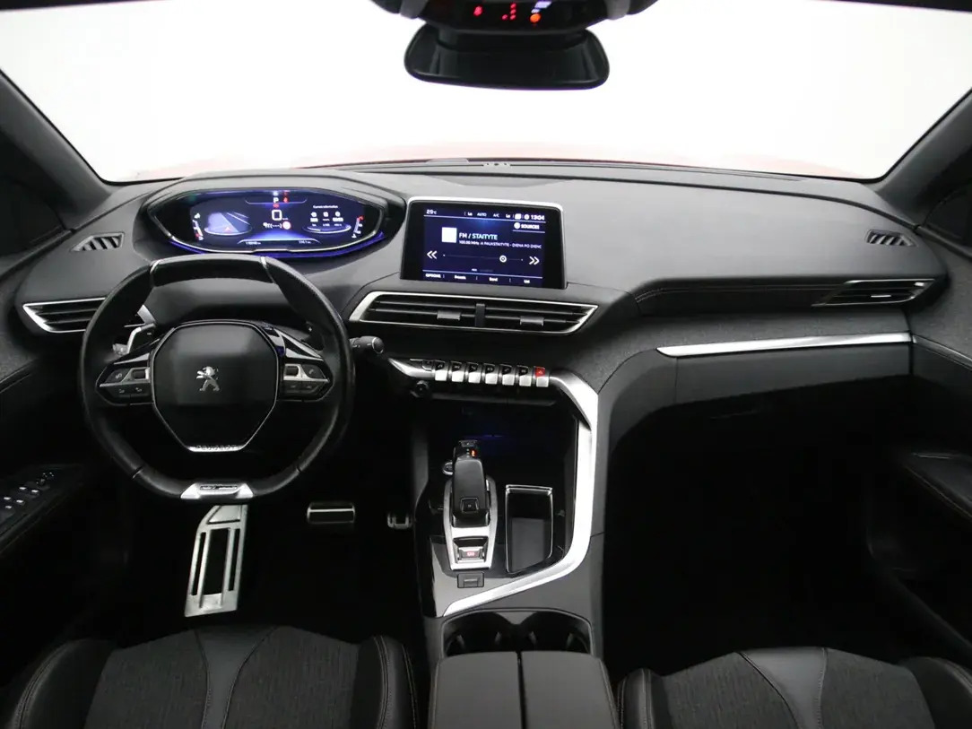 Peugeot 3008 GT Line 1.6 121kW 2018, photo 2/33