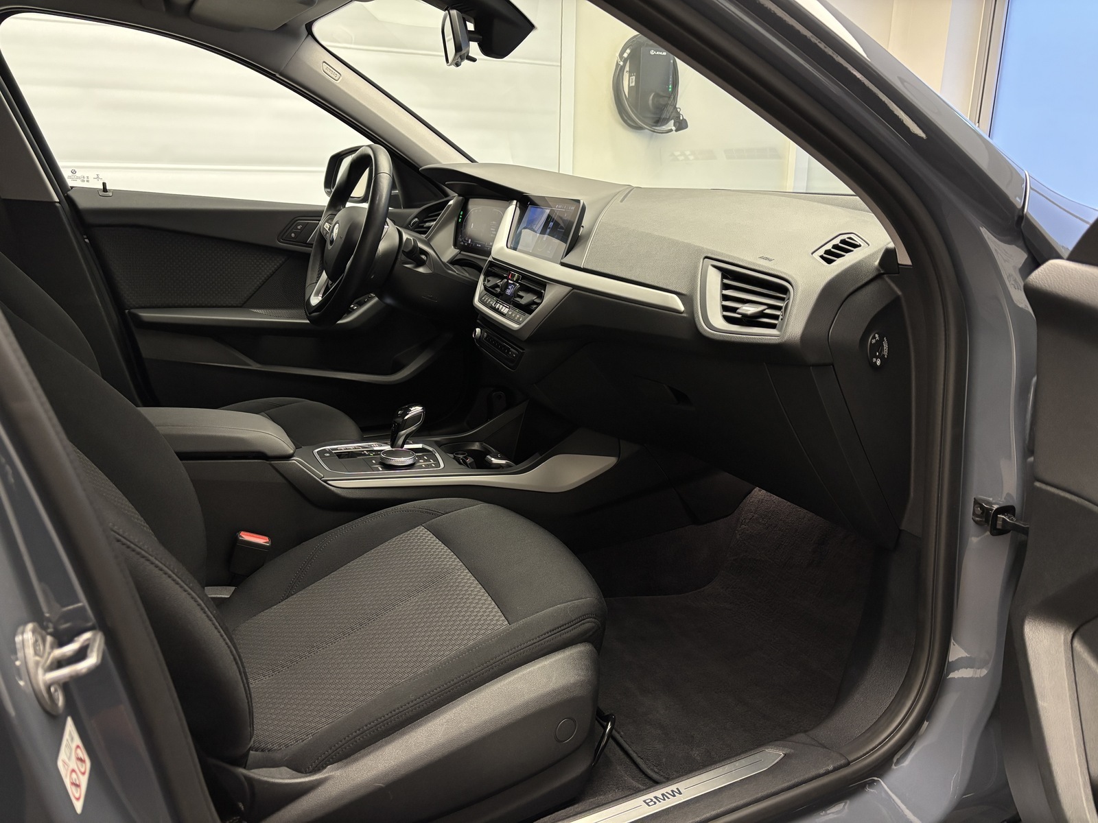 BMW 118 2021, kuva 7/19