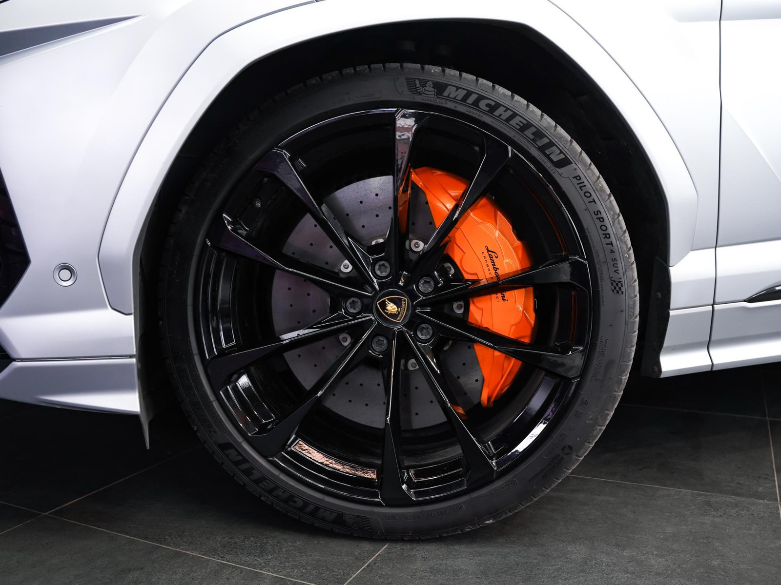 Lamborghini Urus 2023, photo 4/16